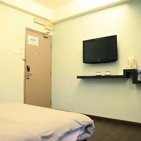 Newland Hotel Johor Bahru Exteriör bild